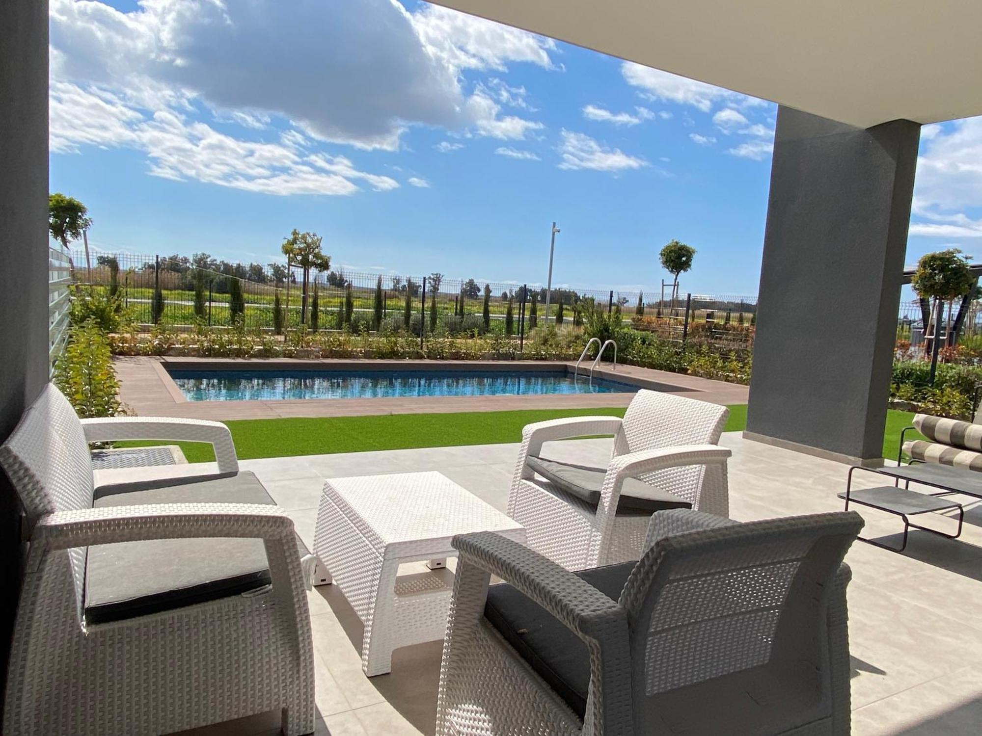 Sunset Gardens - Holiday Apartments - By Tlv Living Лимасол Экстерьер фото